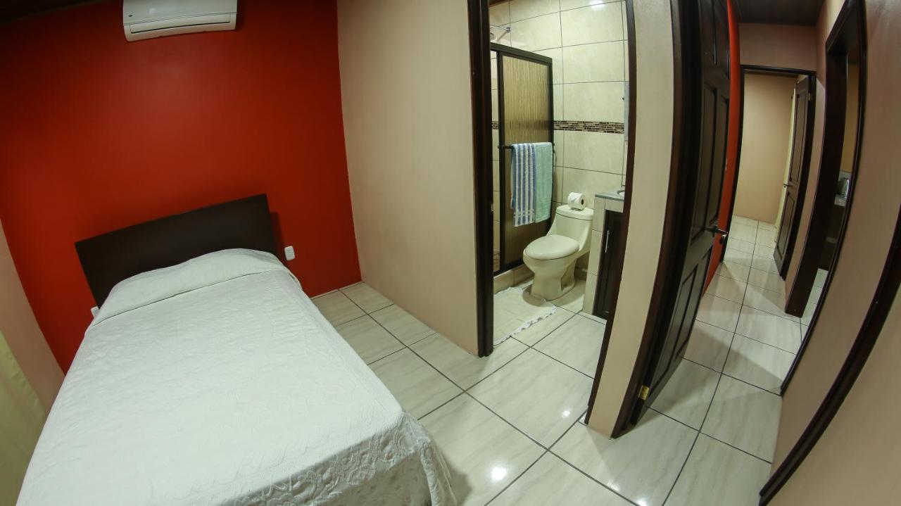 Arenal Red Apartment La Fortuna Exterior photo