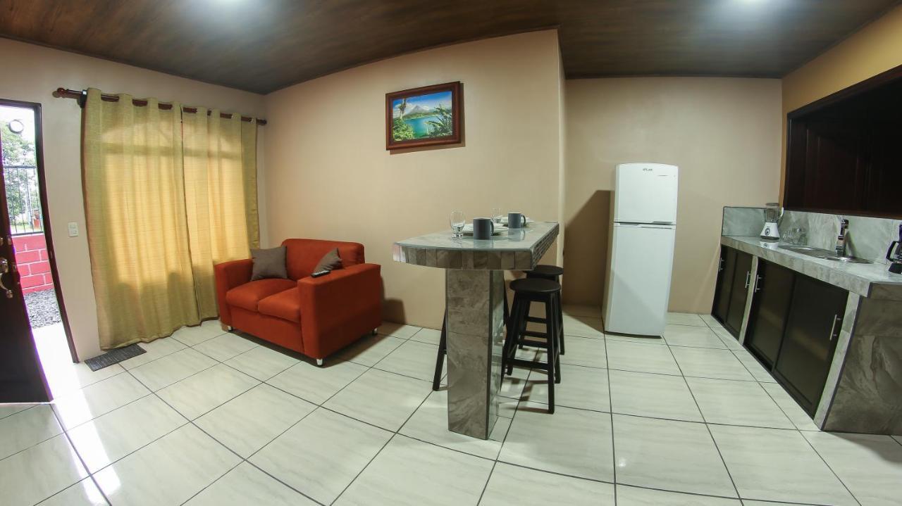 Arenal Red Apartment La Fortuna Exterior photo