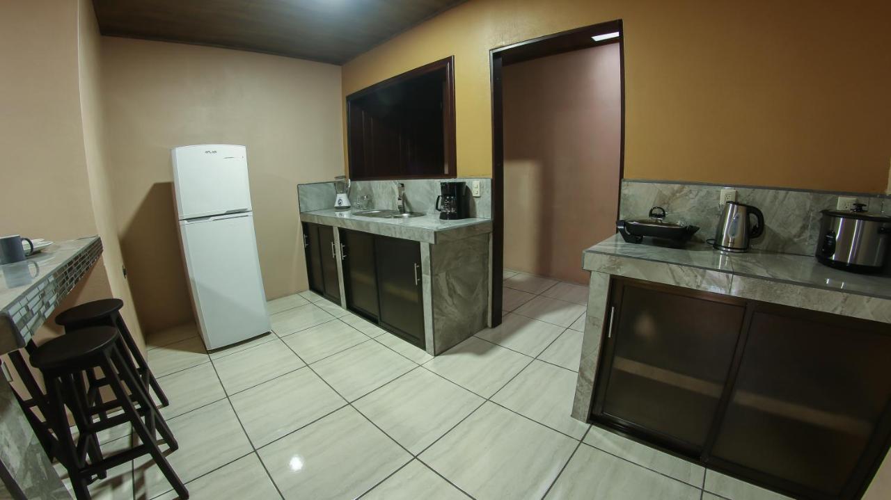 Arenal Red Apartment La Fortuna Exterior photo