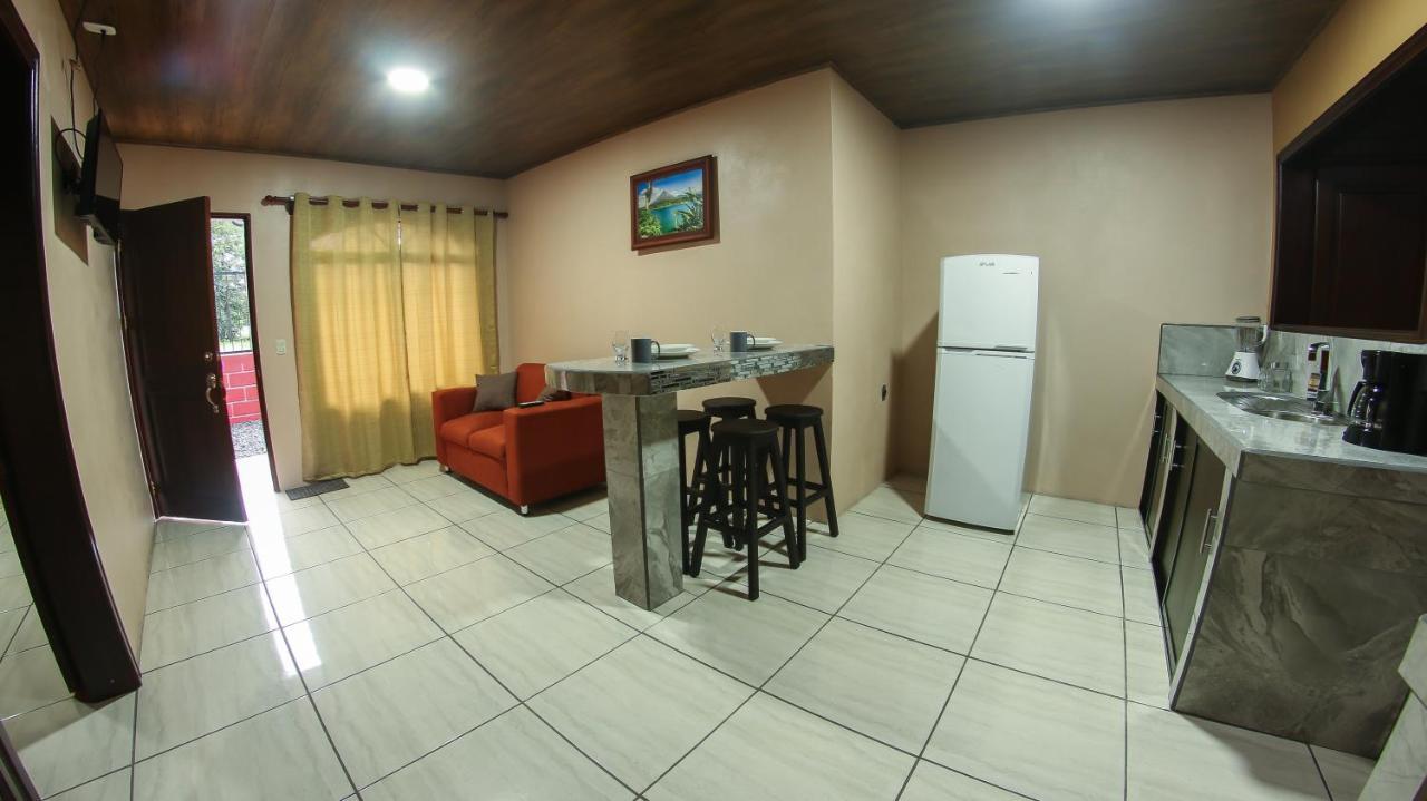 Arenal Red Apartment La Fortuna Exterior photo