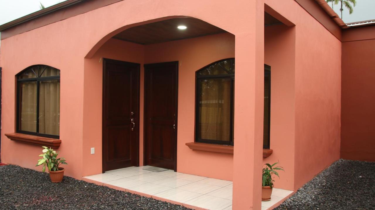 Arenal Red Apartment La Fortuna Exterior photo