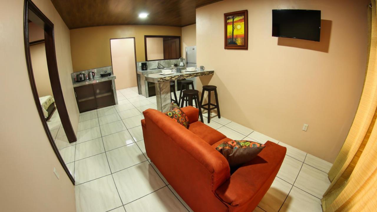 Arenal Red Apartment La Fortuna Exterior photo