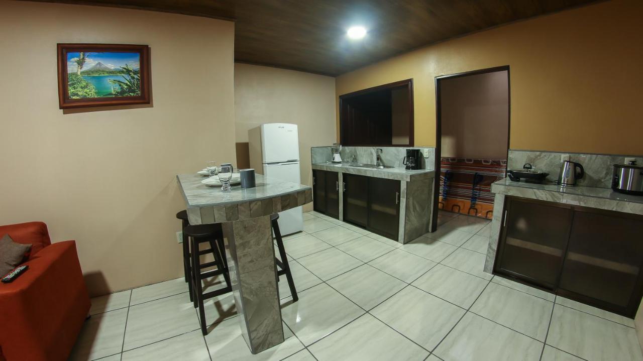 Arenal Red Apartment La Fortuna Exterior photo