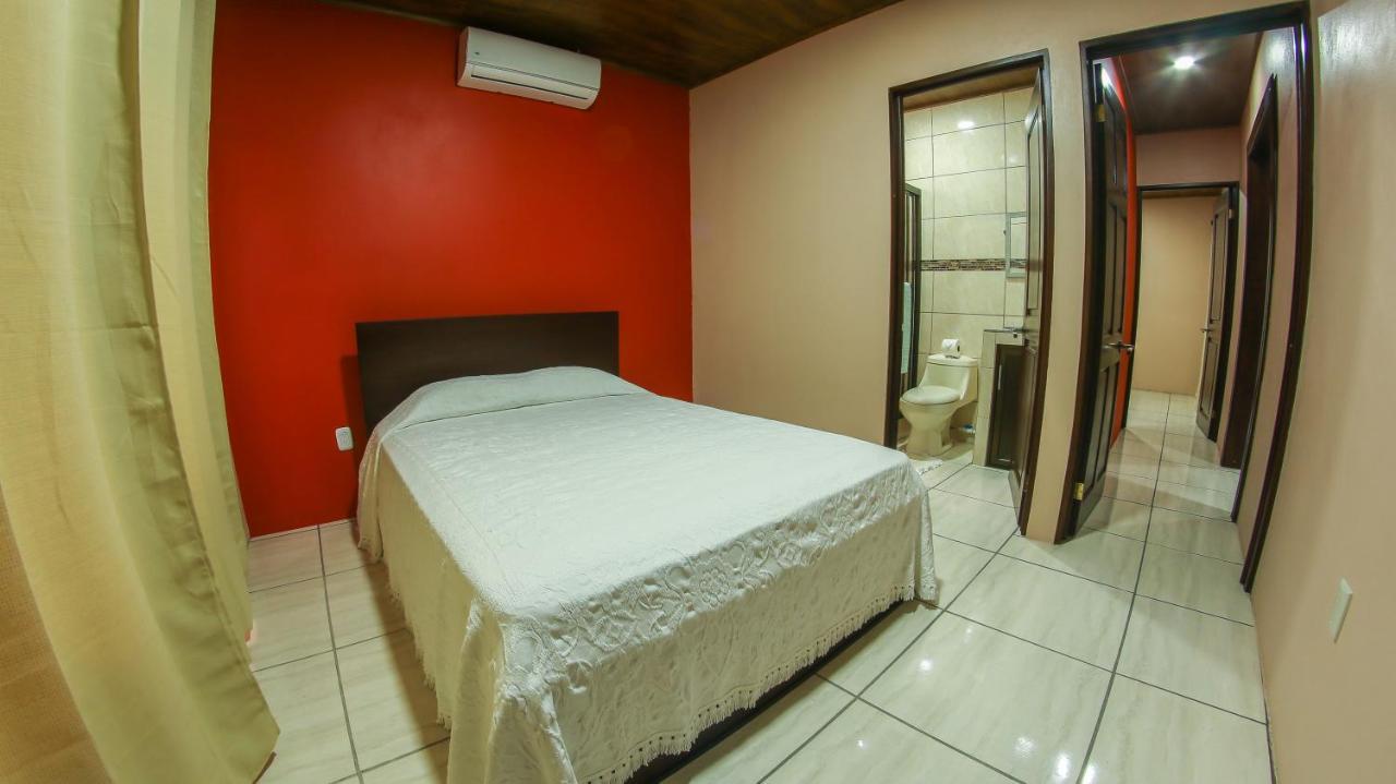 Arenal Red Apartment La Fortuna Exterior photo