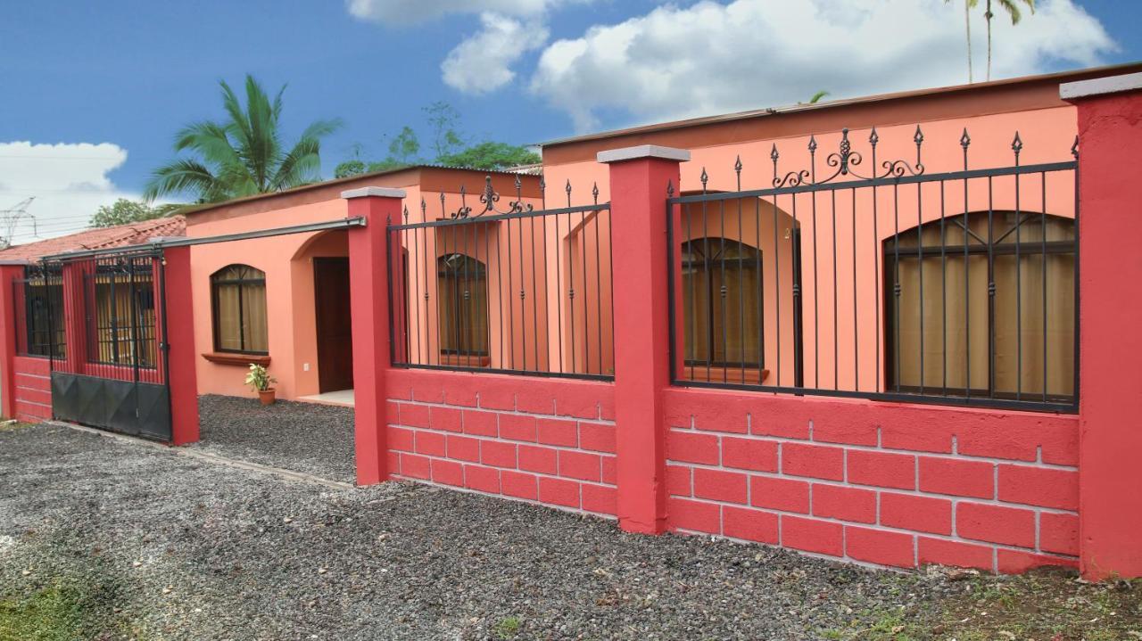 Arenal Red Apartment La Fortuna Exterior photo